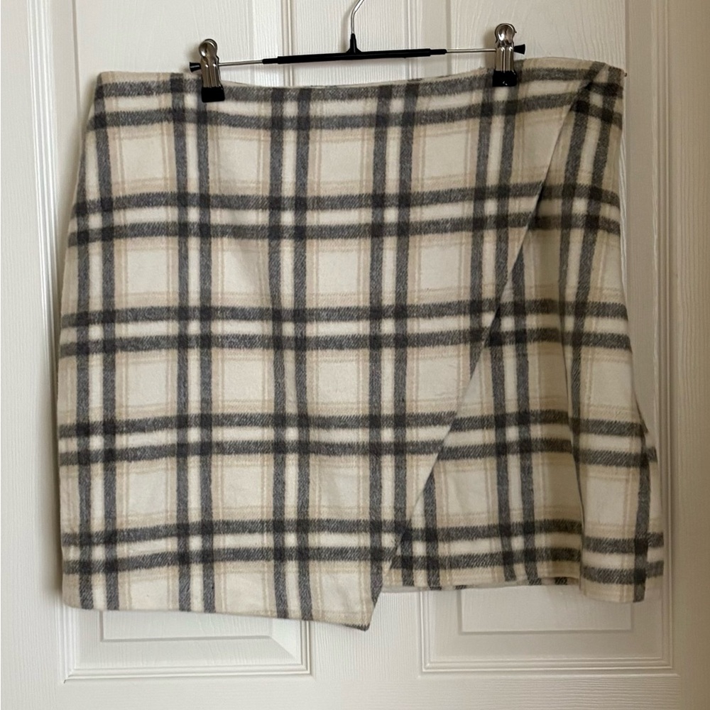 Bagatelle Plaid Mini Skirt